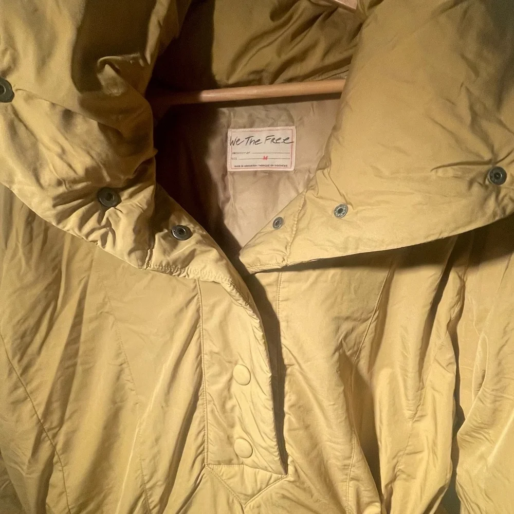 New With Tags -We The Free Golden Puffer Jacket - Picture 5 of 13
